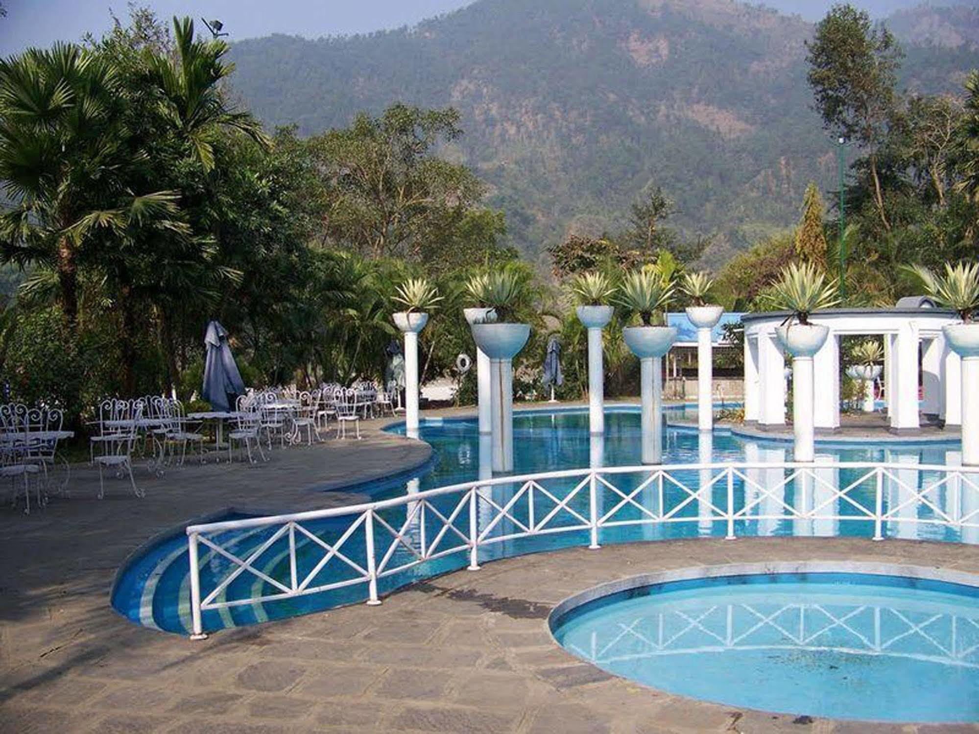Riverside Spring Resort Darechok Экстерьер фото
